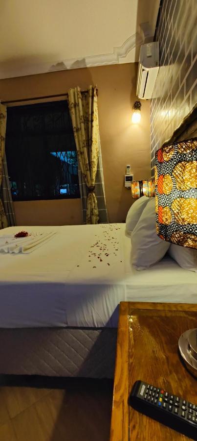 Paradiso Hotels & Resorts Dar-es-Salaam Eksteriør bilde